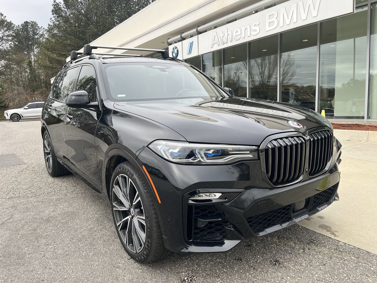 2022 BMW X7 M50i's photo