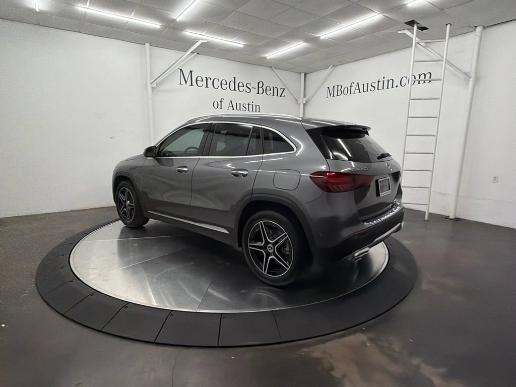 New 2026 Mountain Grey Metallic Mercedes-Benz GLA 250 image 38
