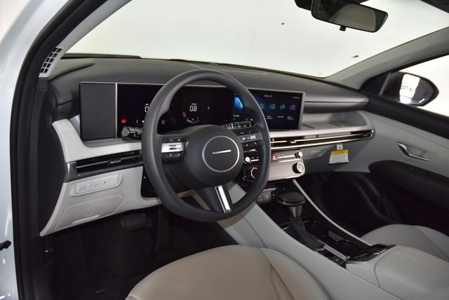 New 2026 White Hyundai SEL Plus AWD image 27