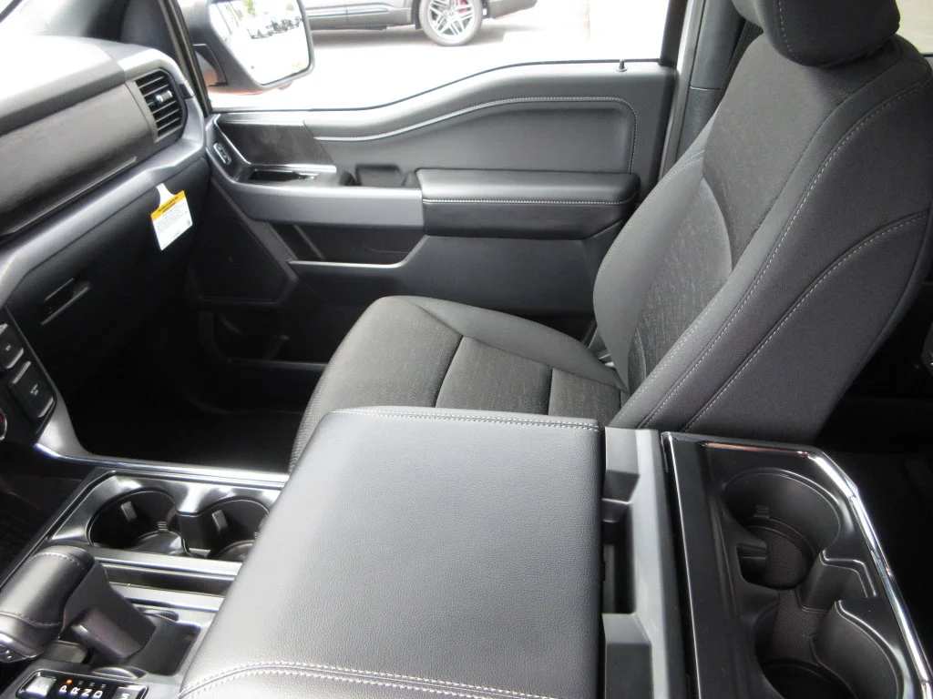 New 2026 Avalanche Ford XLT image 24