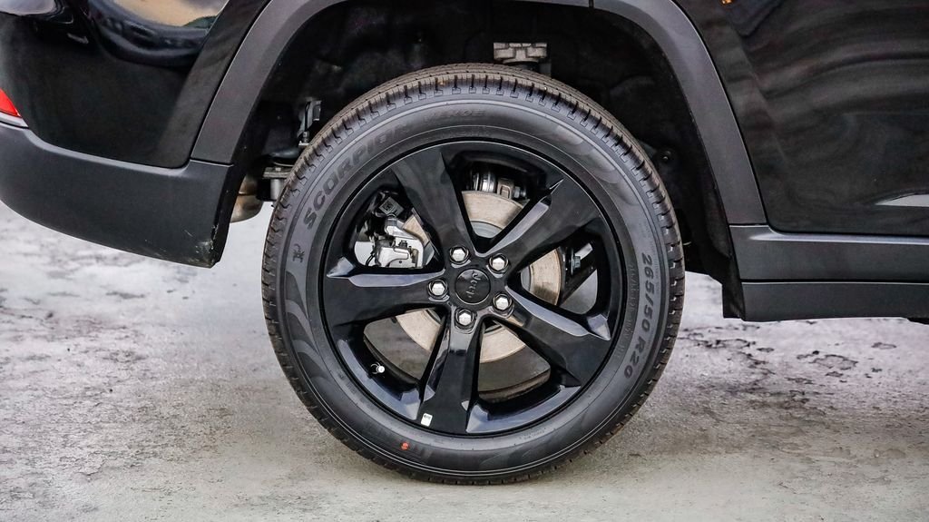 New 2026 Diamond Black Jeep Limited image 12
