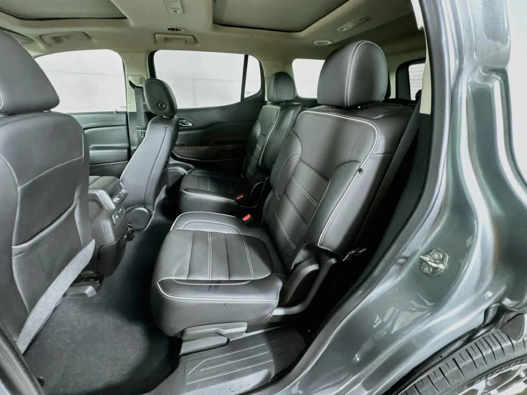 Used 2023 Silver GMC Denali image 30