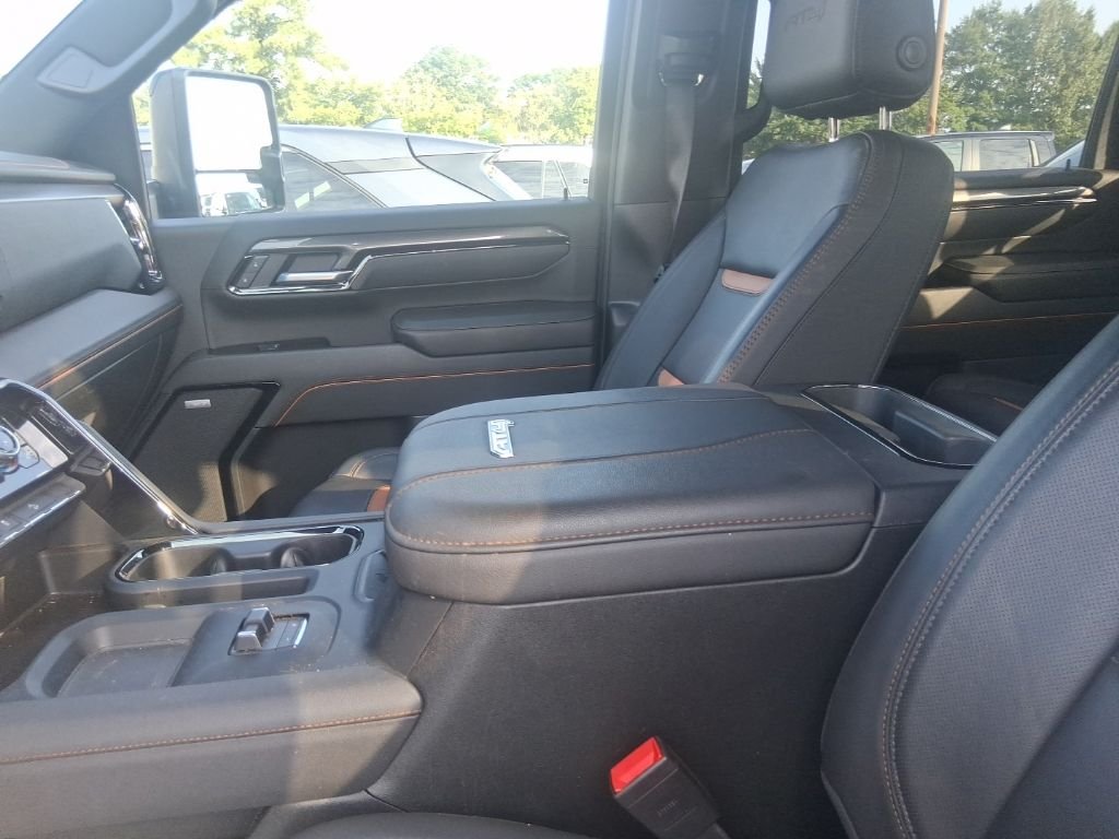 Used 2025 Silver GMC AT4 image 13