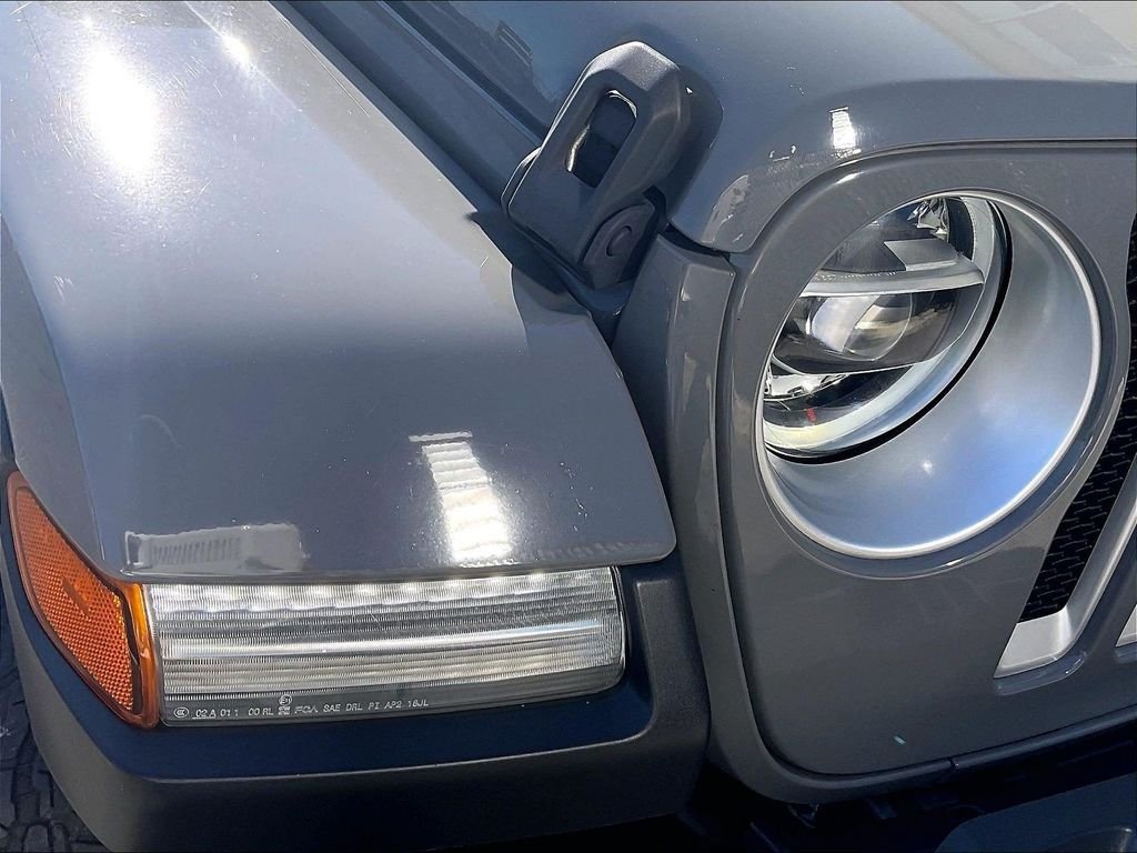 Used 2021 Gray Jeep Unlimited Sahara image 32