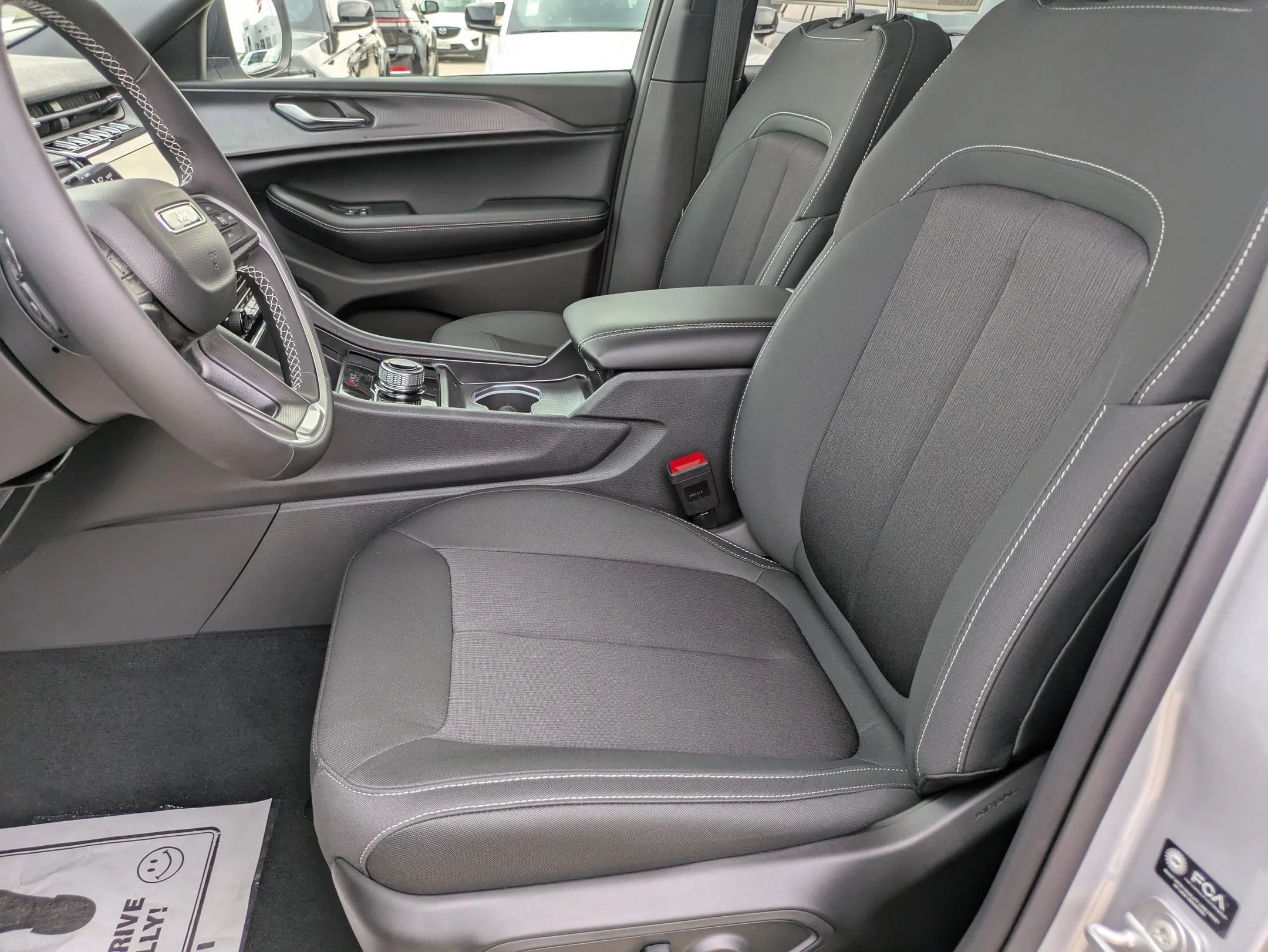 New 2025 Silver Zynith Exterior Paint Jeep Laredo image 10