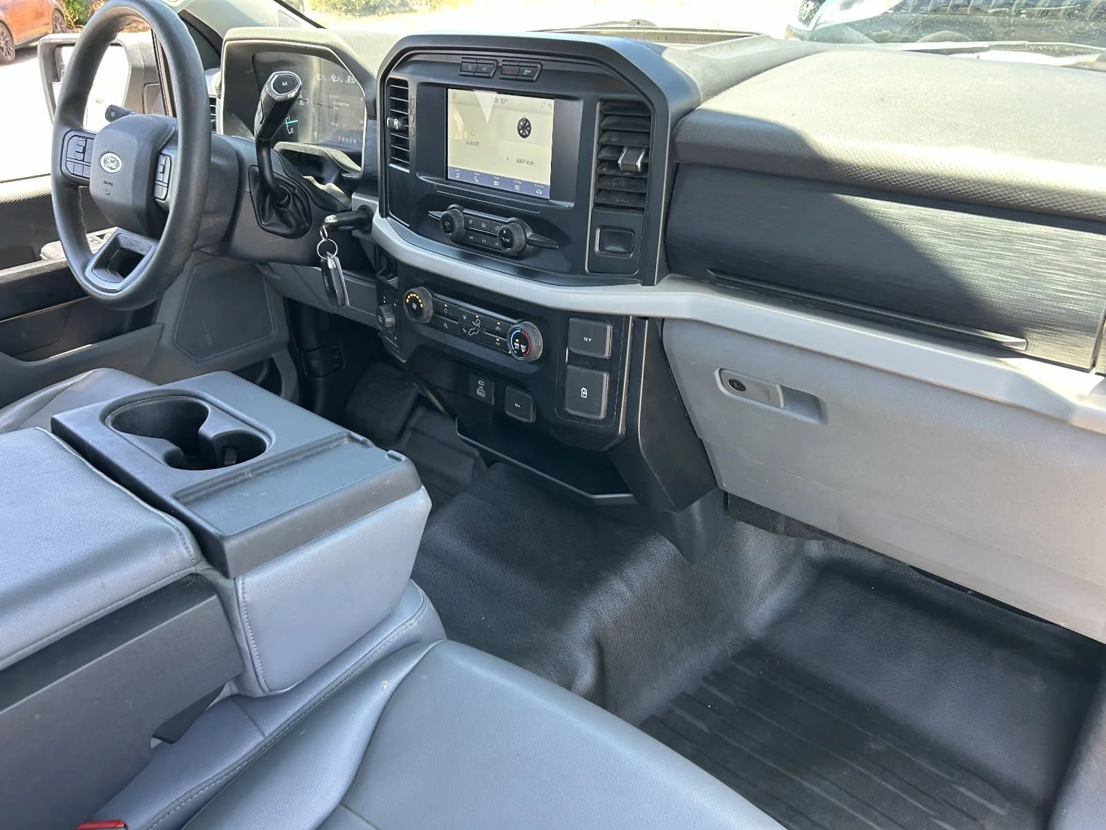 Used 2021 Oxford White Ford XL image 17