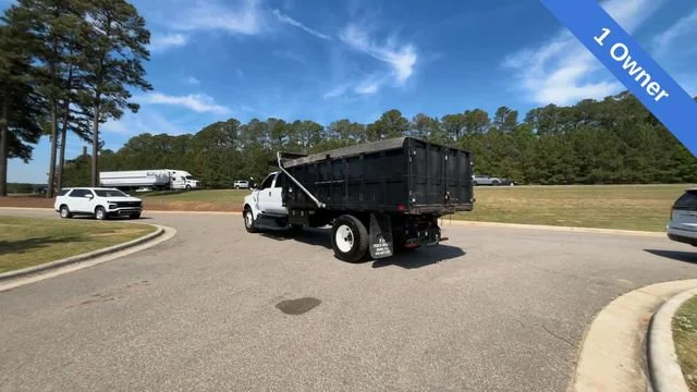 Used 2022  Ford NA image 3
