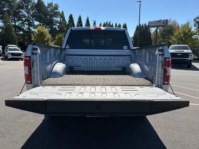 Used 2018 Silver Ford XLT image 18