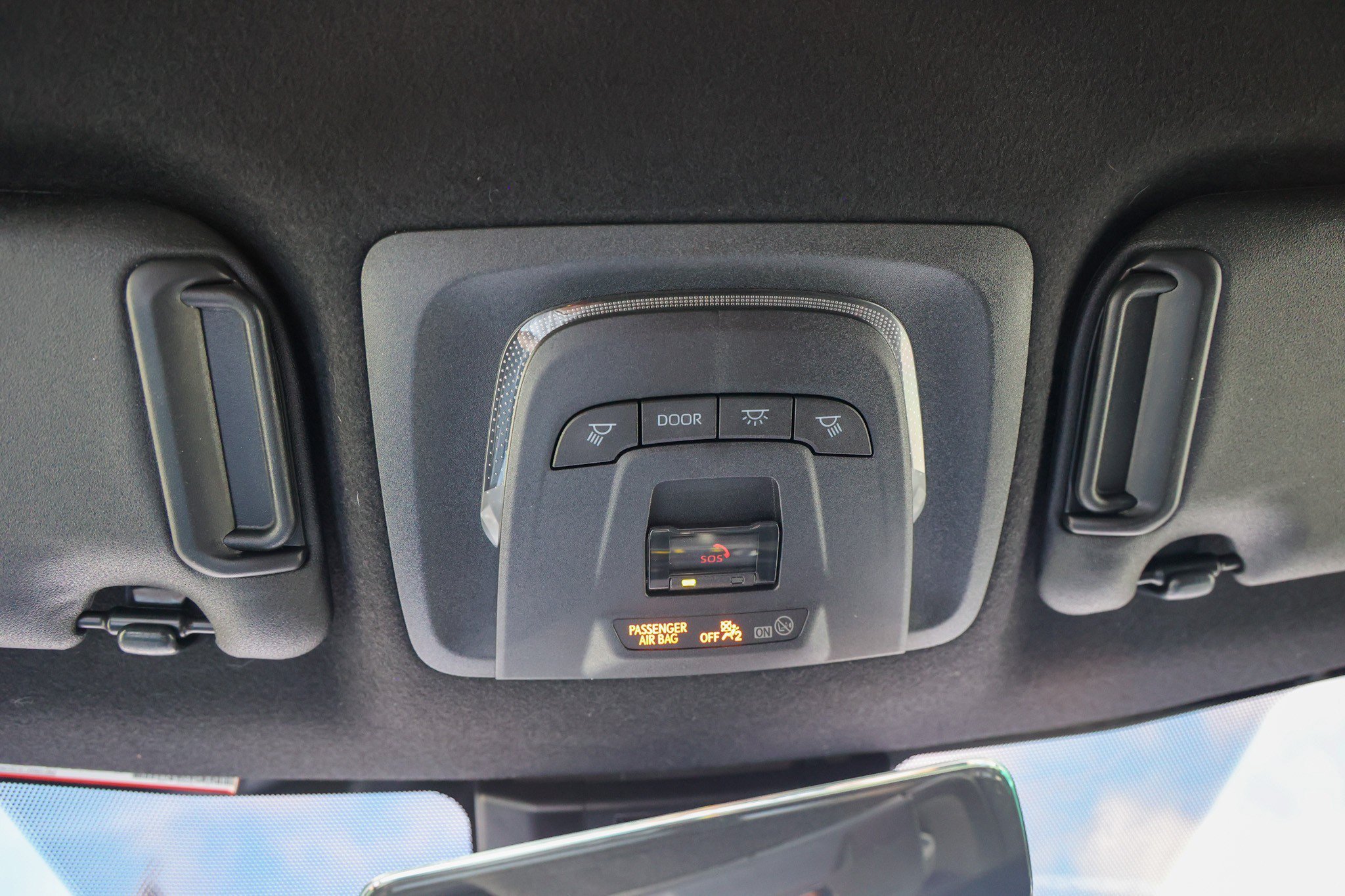 Used 2025 ICE CAP Toyota Hybrid SE image 23