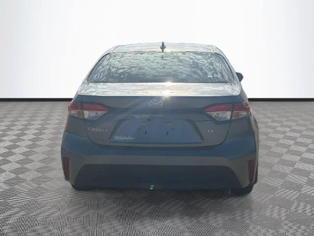 Used 2026  Toyota LE image 7