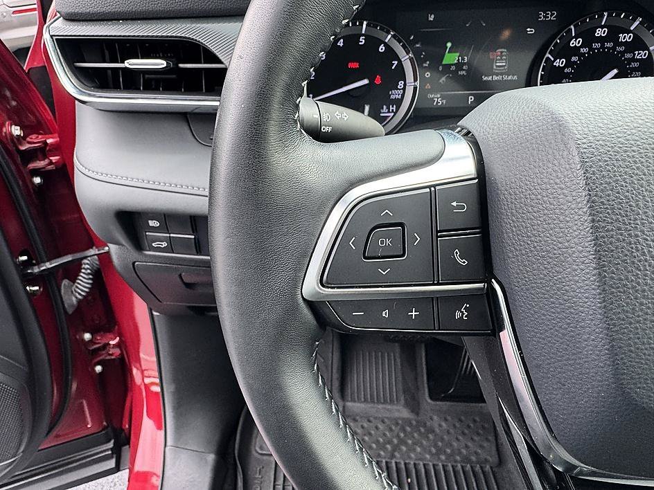 Used 2021 Ruby Flare Pearl Toyota XSE image 13