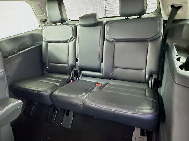 New 2026 Gray Ford Platinum image 12