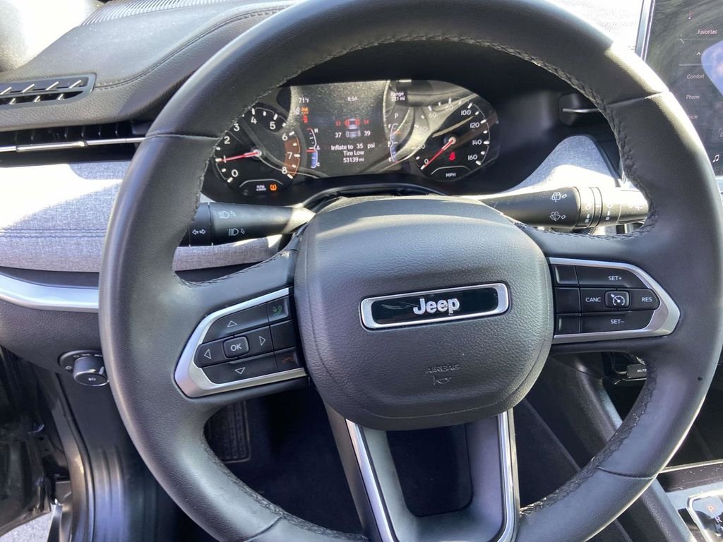 Used 2024 Gray Jeep Latitude image 21