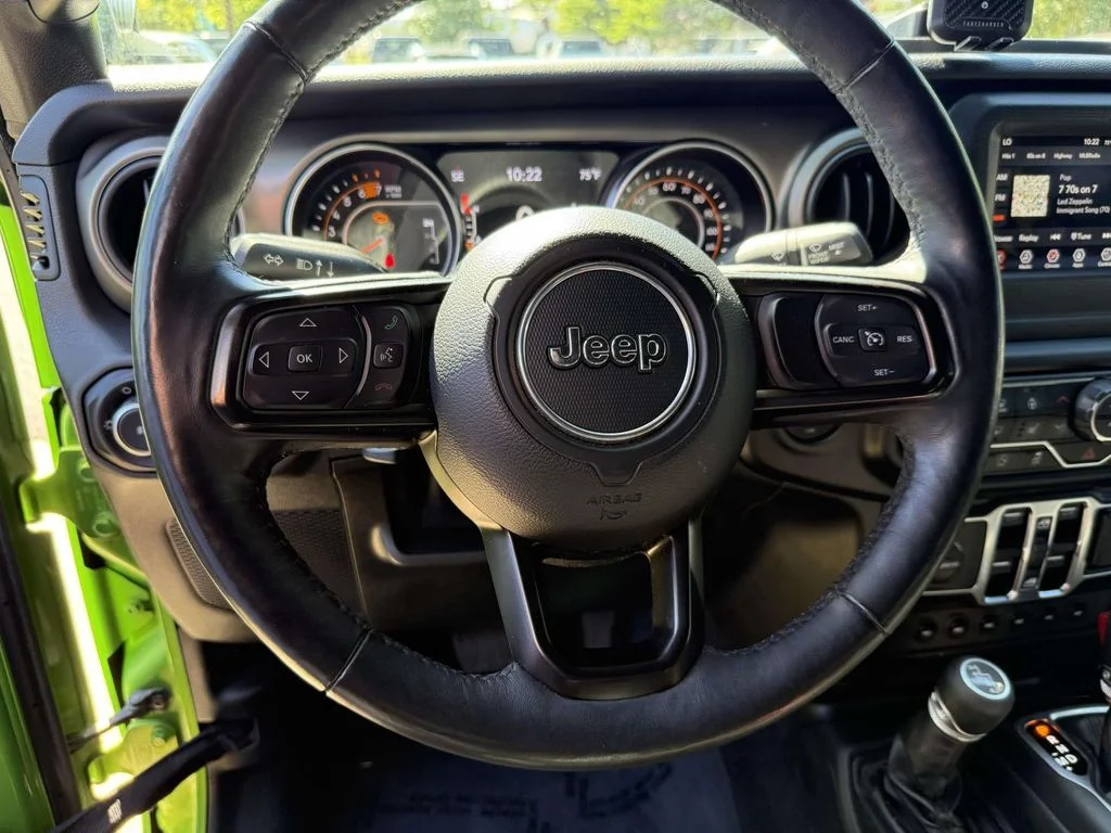 Used 2019 Green Jeep Unlimited Sport S image 20
