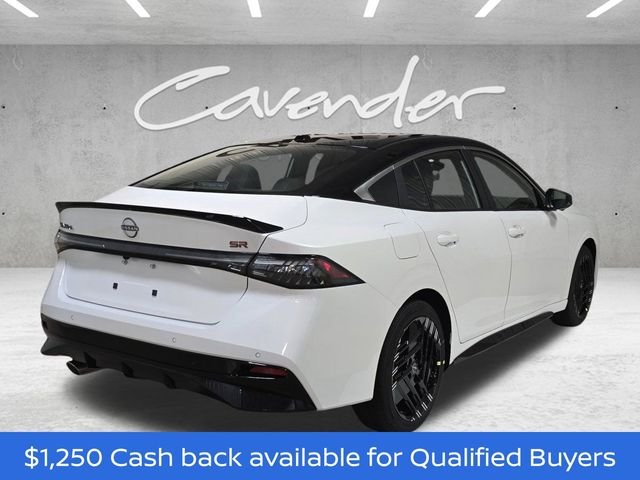 New 2026 Aspen White TriCoat / Super Black Two-tone Nissan SR image 16