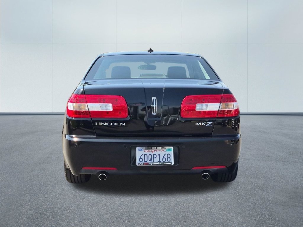 Used 2008 Black Lincoln Base image 5