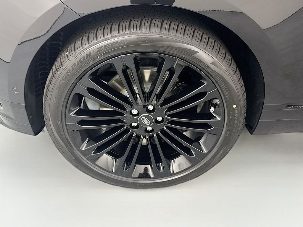 New 2026 Santorini Black Land Rover Autobiography image 32