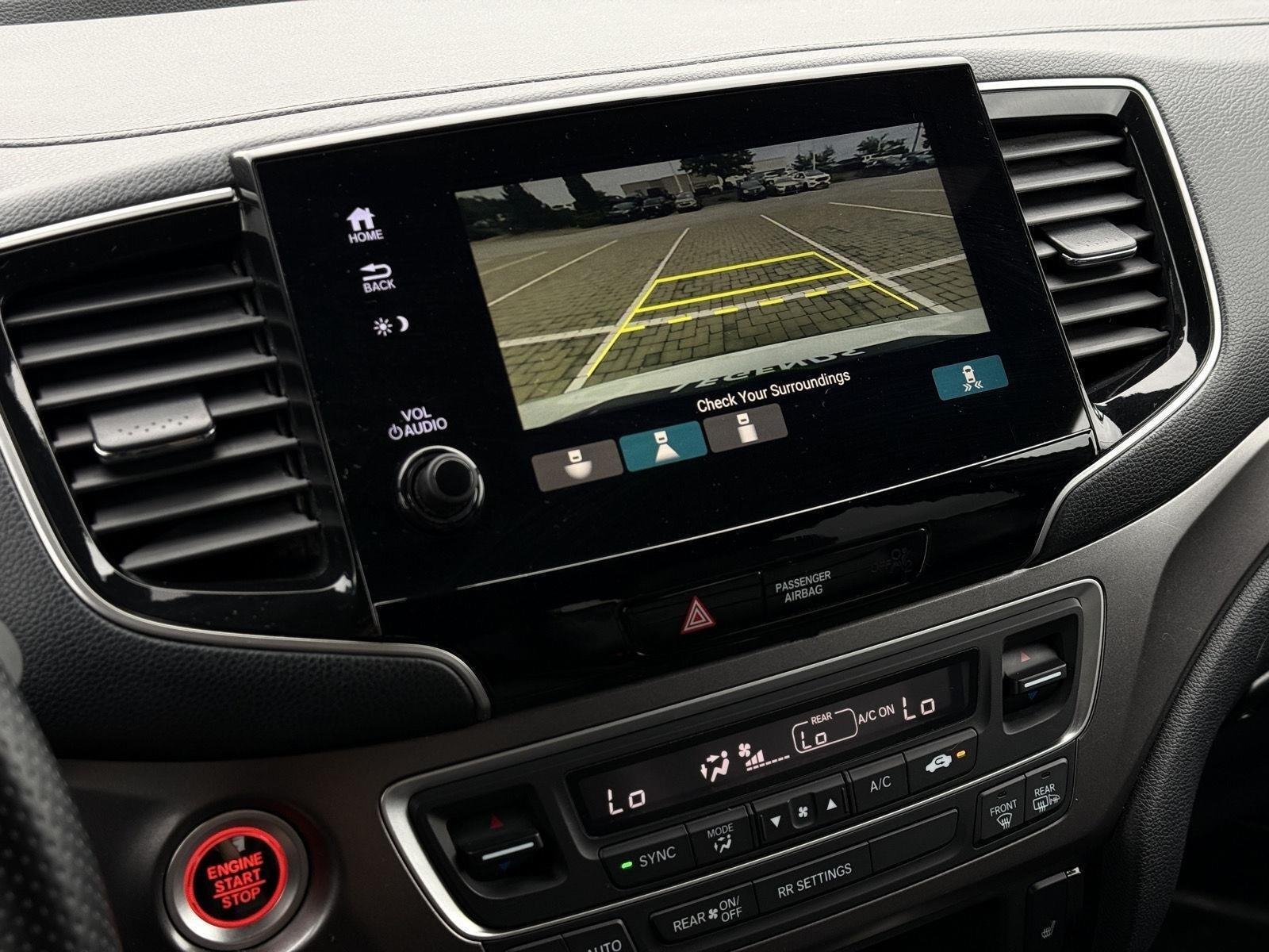 Used 2020 Platinum White Pearl Honda EX-L image 18