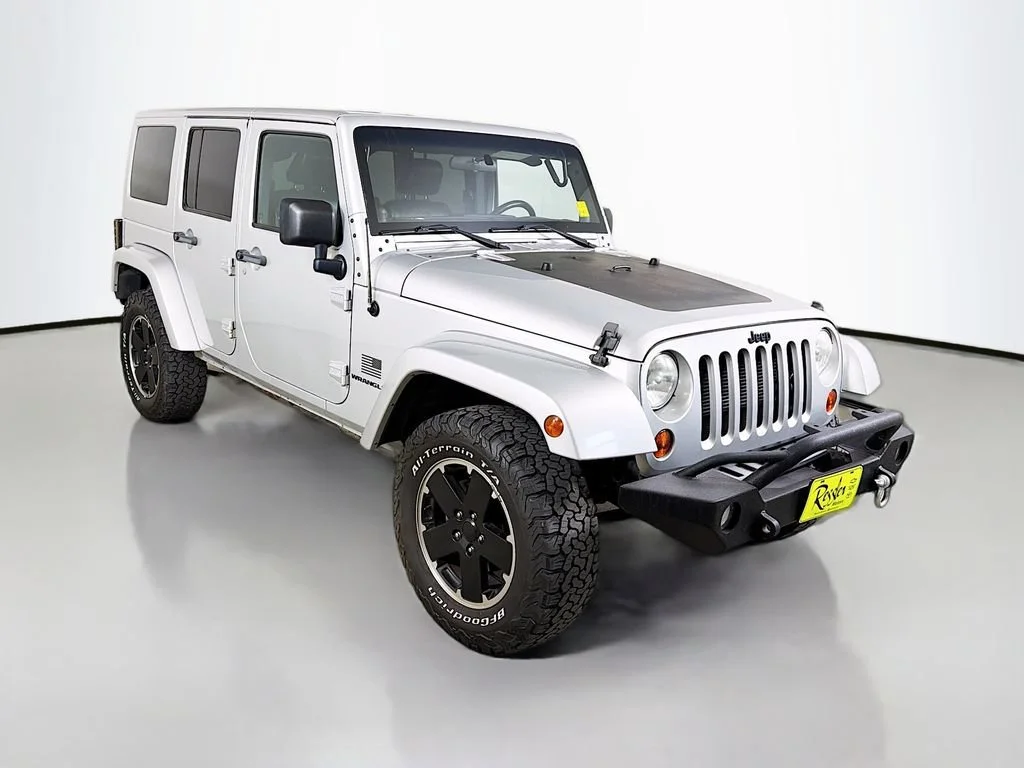 Used 2012 Silver Jeep Altitude image 4