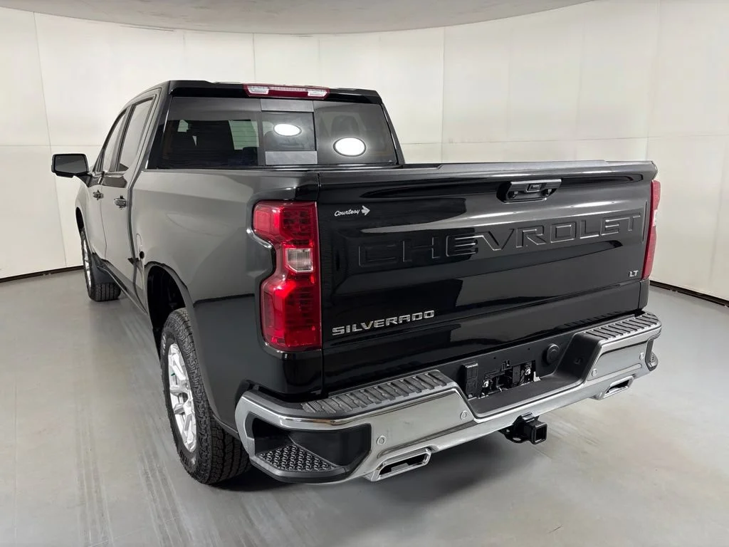 New 2026 Black Chevrolet LT image 7