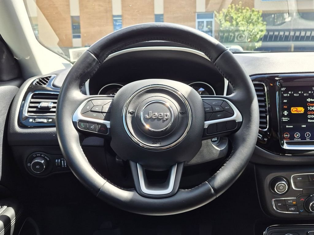 Used 2020 White Jeep Latitude image 13