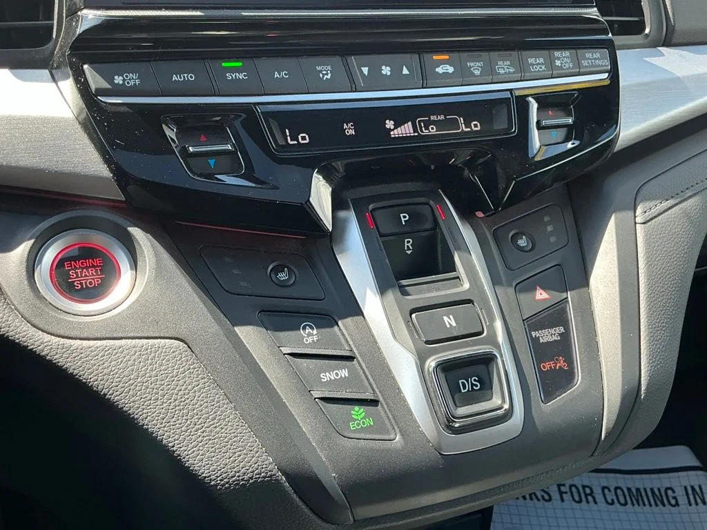 Used 2025  Honda Sport-L image 31