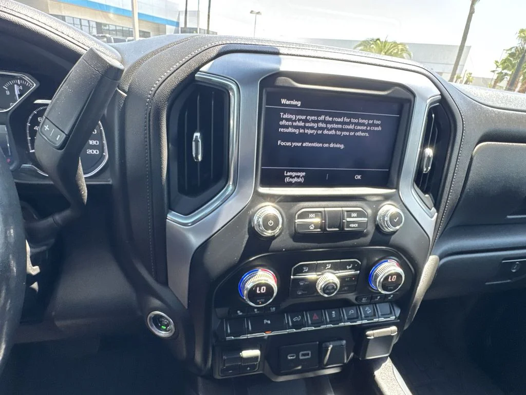 Used 2022 Silver GMC SLT image 13