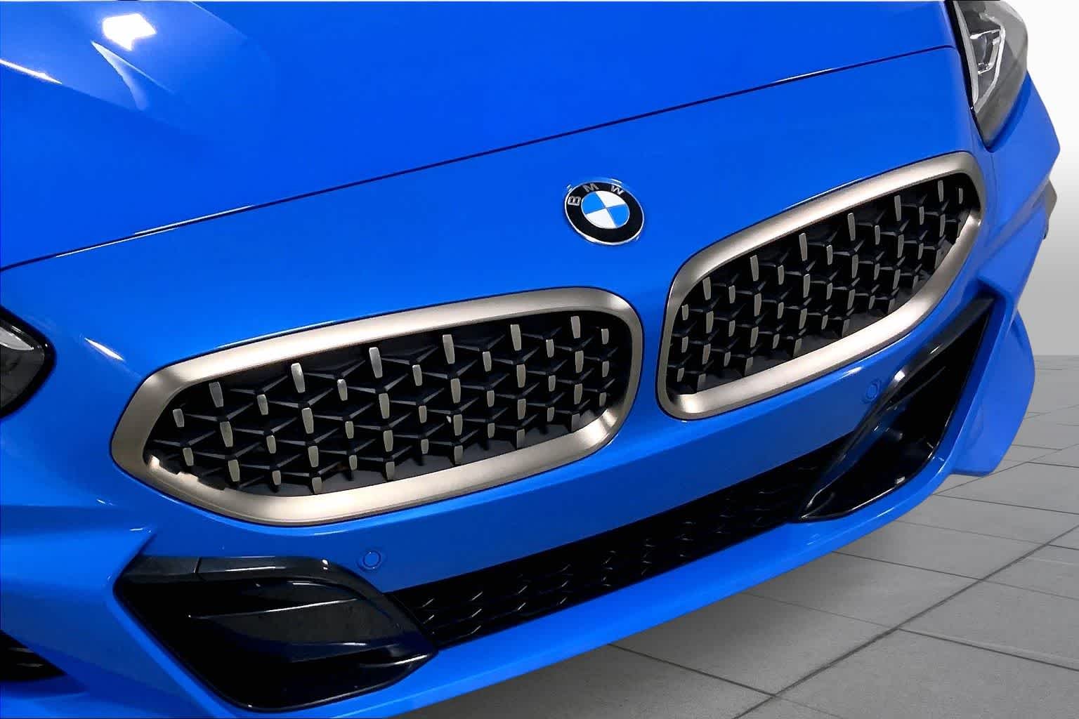 Used 2020 Misano Blue Metallic BMW sDriveM40i image 32
