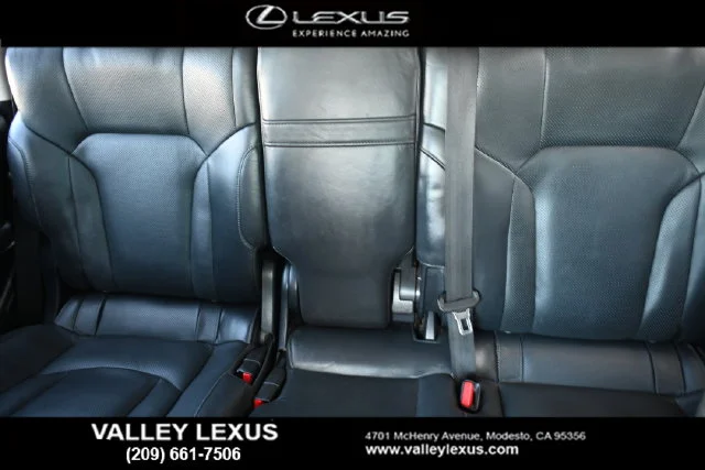 Used 2018 White Lexus 570 image 20