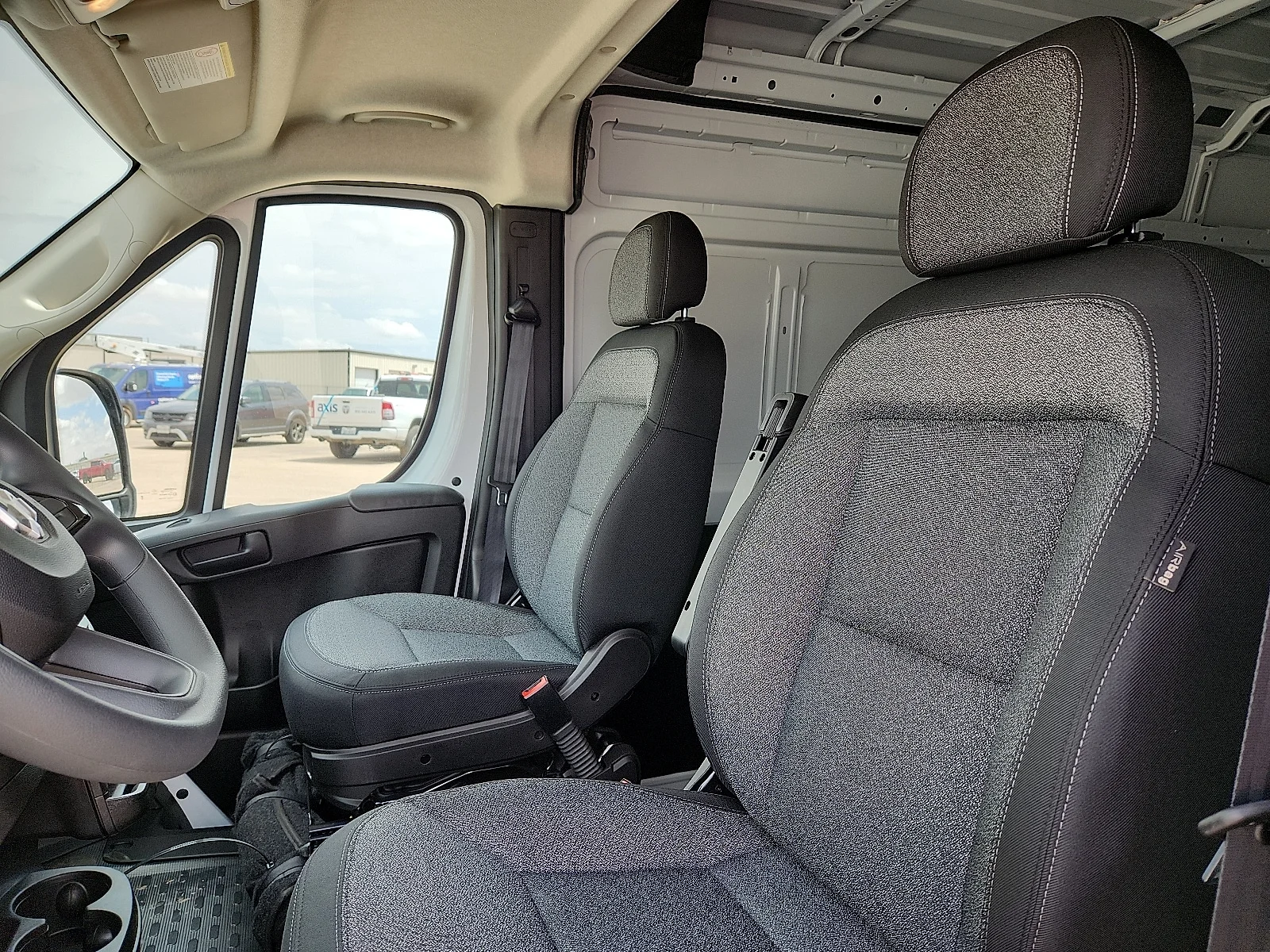 New 2026 Bright White Clear-Coat  Paint Ram PROMASTER 1500 TRADESMAN CARGO VAN HIGH ROOF 136