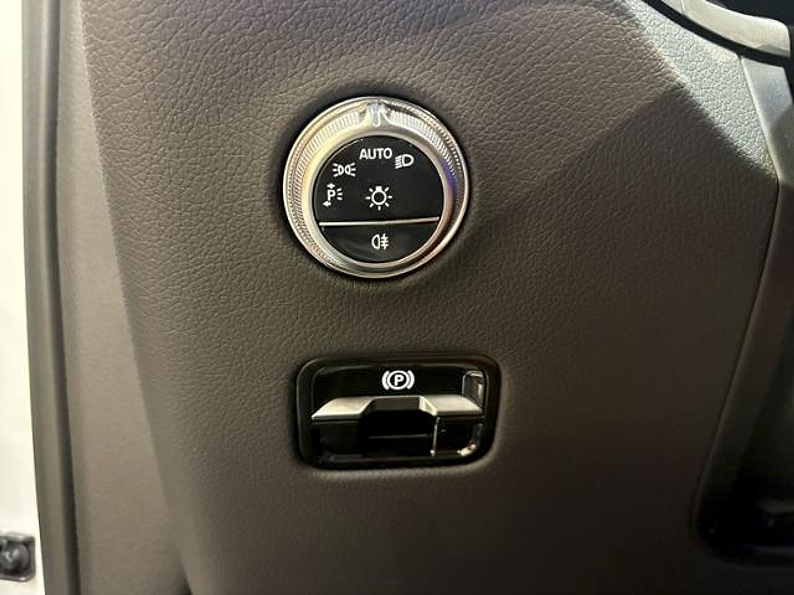 New 2026 Polar White Mercedes-Benz  image 16