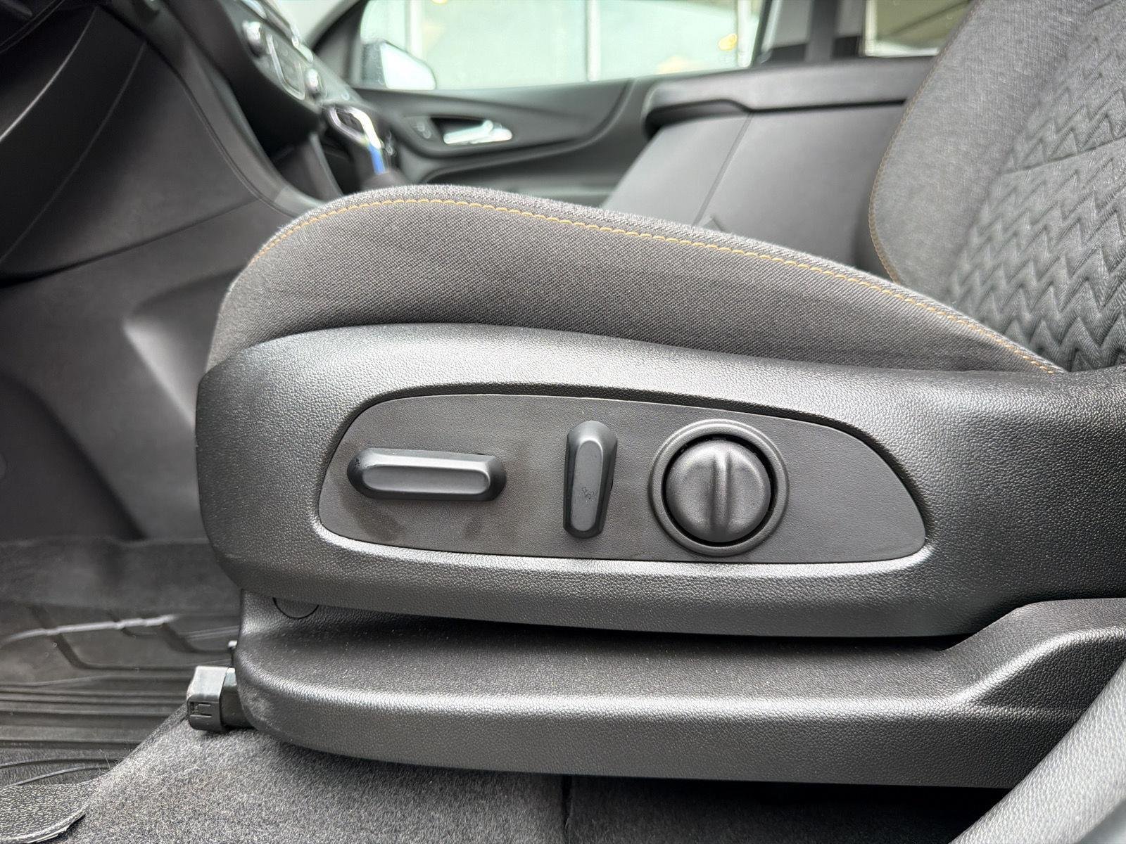 Used 2023 Mosaic Black Metallic Chevrolet LT image 15