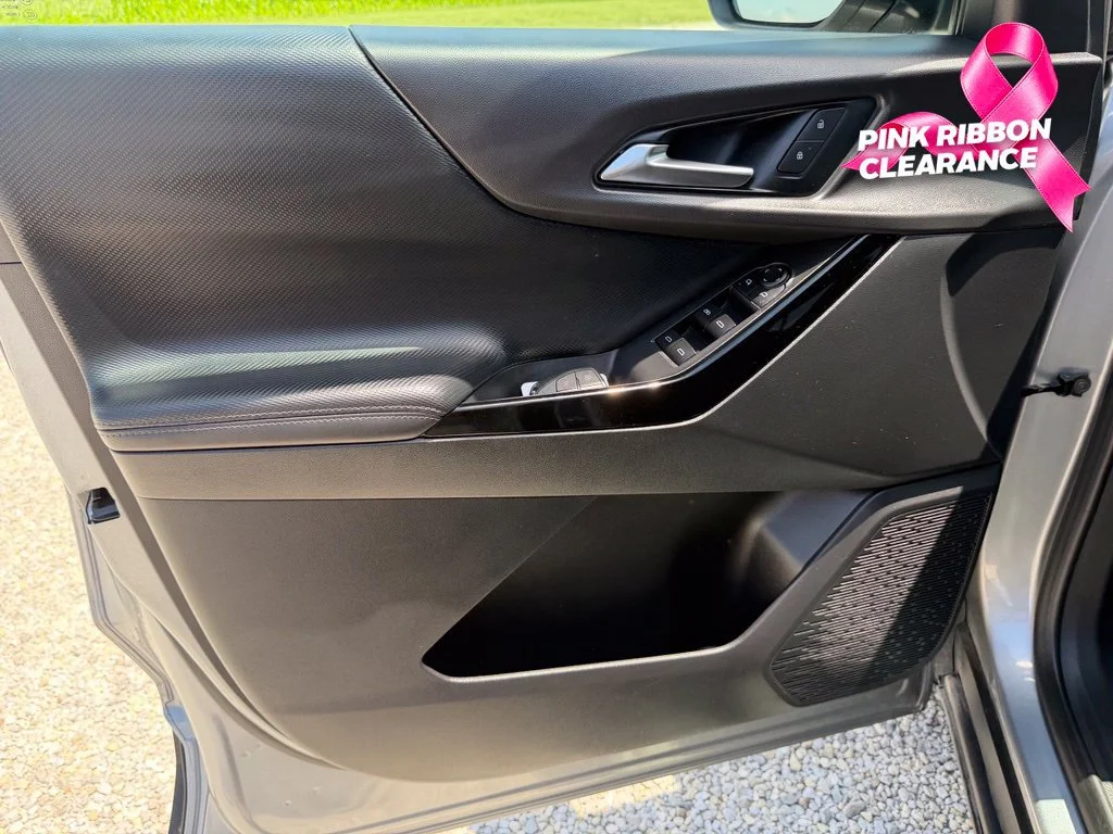 2025 Chevrolet Equinox LT - Photo 9