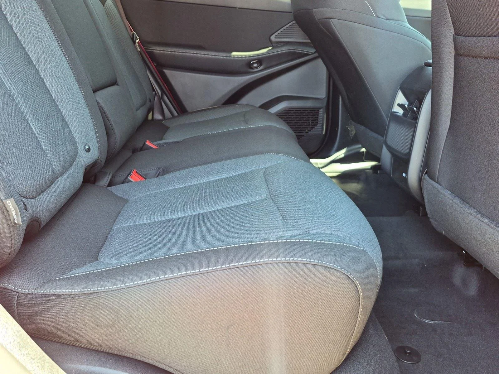 New 2026 Red Hot Pearl-Coat Exterior Paint Jeep Laredo image 7