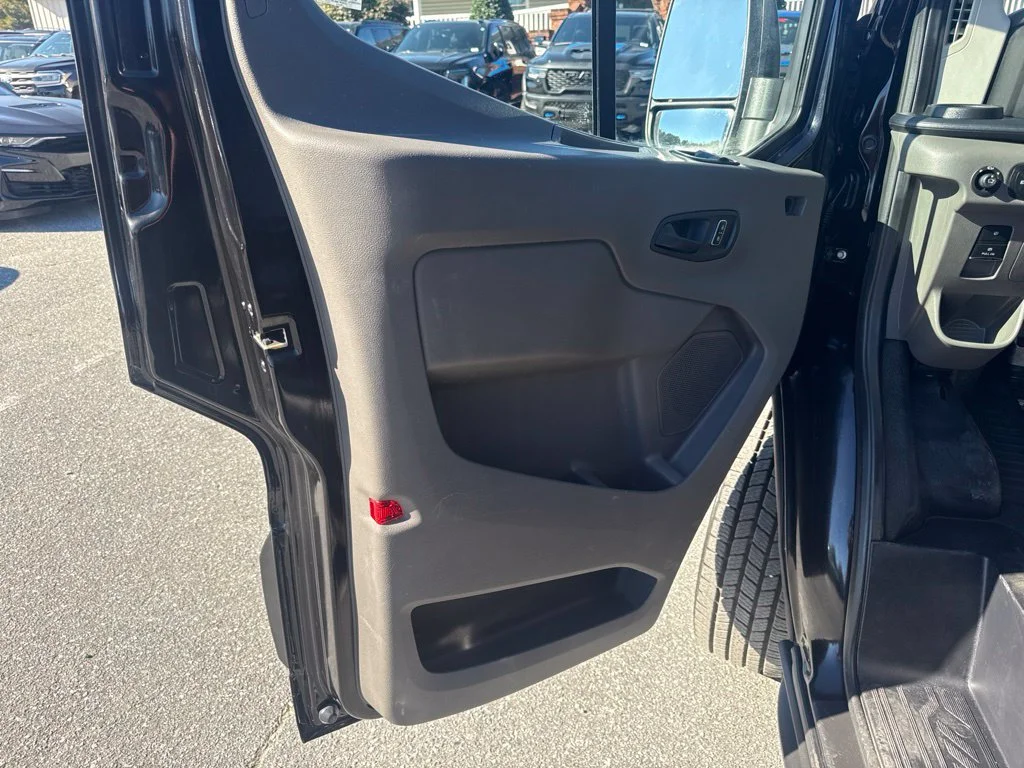 Used 2022 Black Ford Base image 22