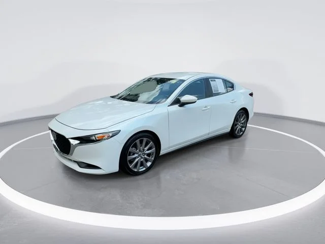 Used 2021 White Mazda Select image 4