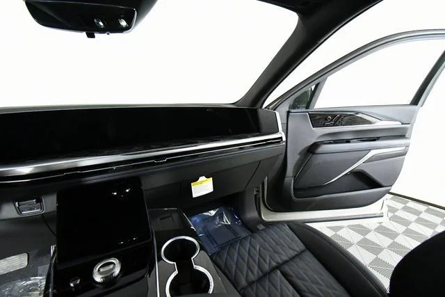 2026 Cadillac Escalade IQL Sport - Photo 13