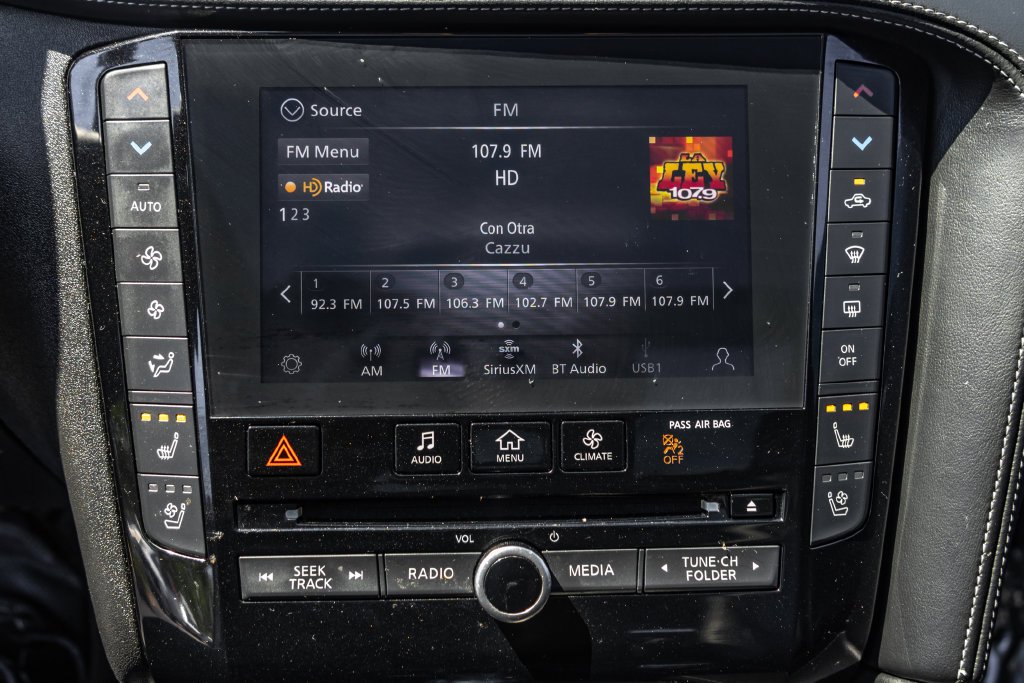 Used 2021 Blue INFINITI Sensory image 19