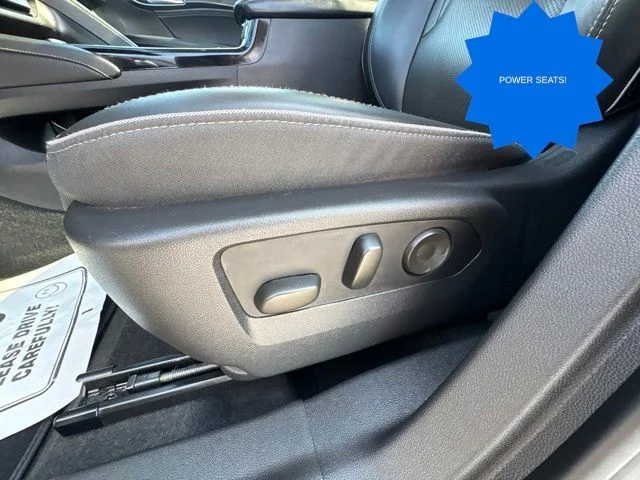 Used 2021  Buick Essence image 13