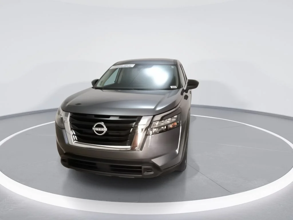 Used 2024 Gray Nissan S image 2