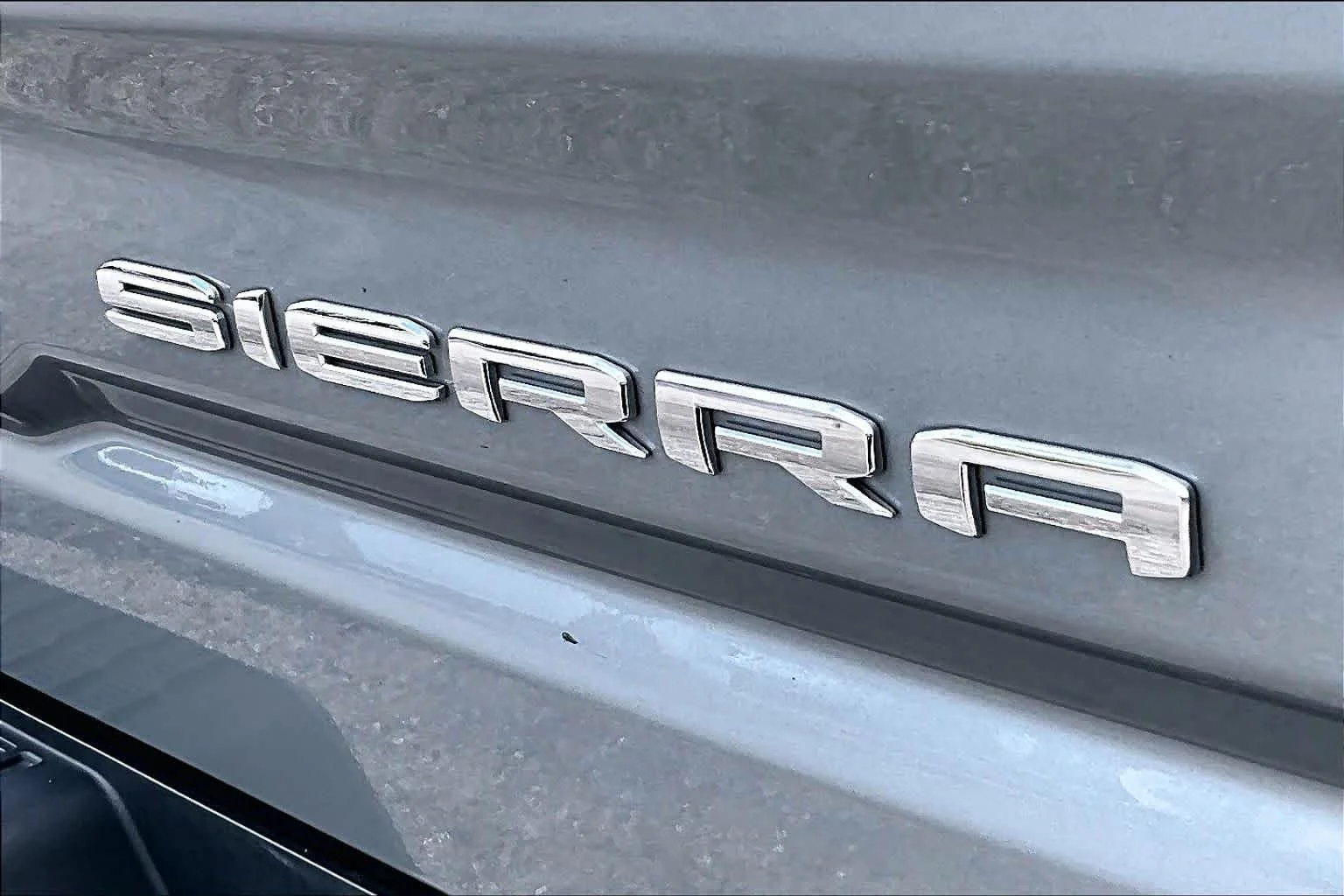 Used 2023 Sterling Metallic GMC SLT image 10