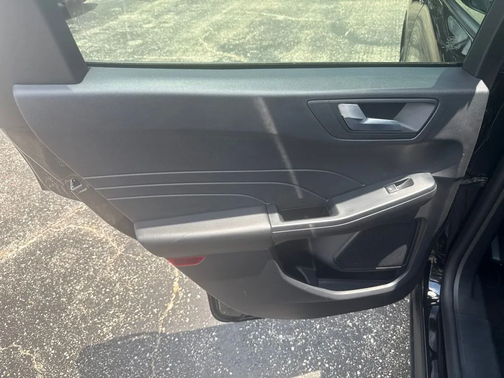 Used 2025 Black Ford ST-Line image 25