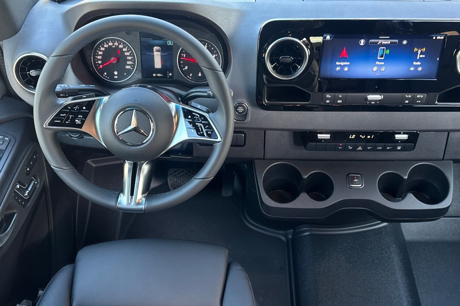 2026 Mercedes-Benz Sprinter Crew Van Base - Photo 22