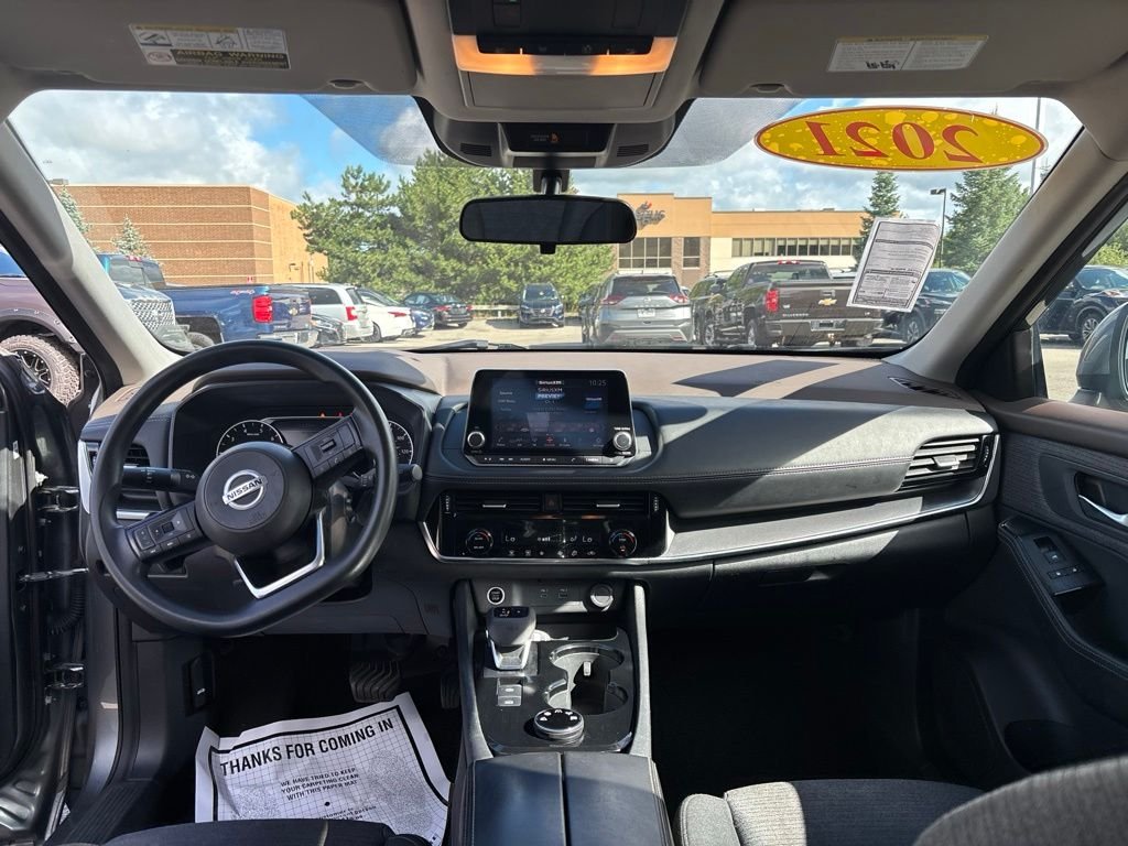 Used 2021 Gray Nissan SV image 14