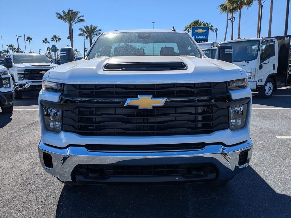 New 2026 Summit White Chevrolet WT image 11