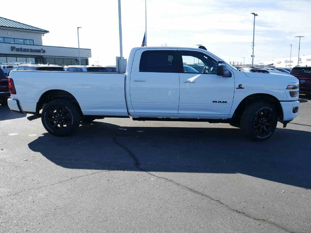 New 2026 Bright White Clear-Coat Exterior Paint RAM LARAMIE image 29