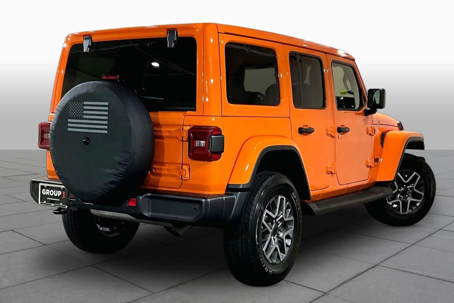 Used 2025 Joose Jeep Sahara image 12