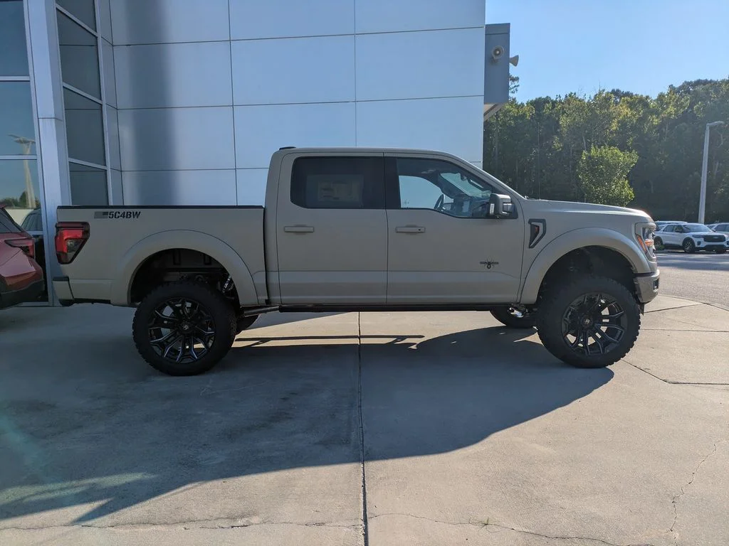 New 2026 Agate Black Metallic Ford XLT image 3
