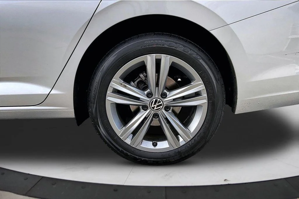 Used 2024  Volkswagen 1.5T SE image 36