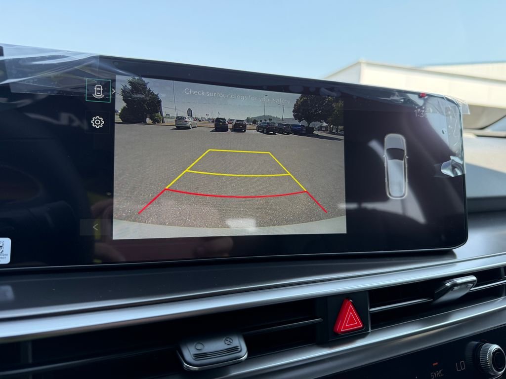 New 2026 Wolf Gray Kia S image 28